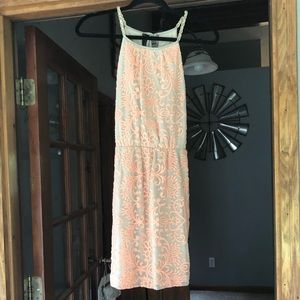Nude embroidered dress 😍